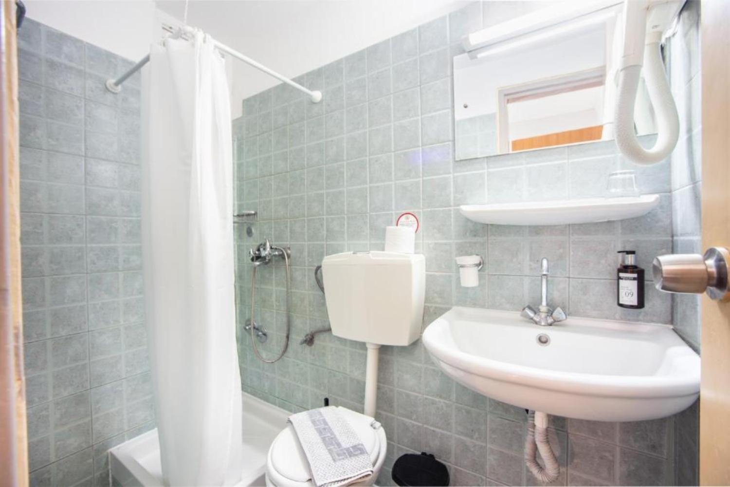 Aristea Hotel