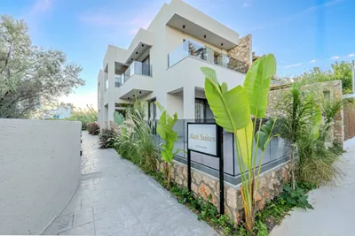 Alati Suites | Stegna