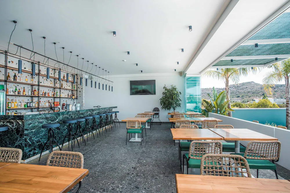 Mazoren Art Hotel