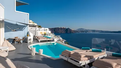 Kima Oia Suites