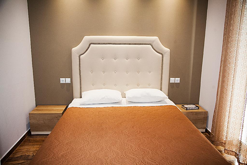 Zeus Hotel