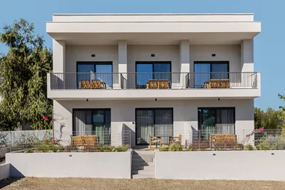 The 8 Suites