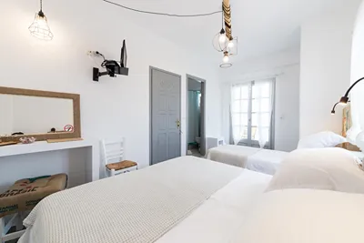 Evi Rooms