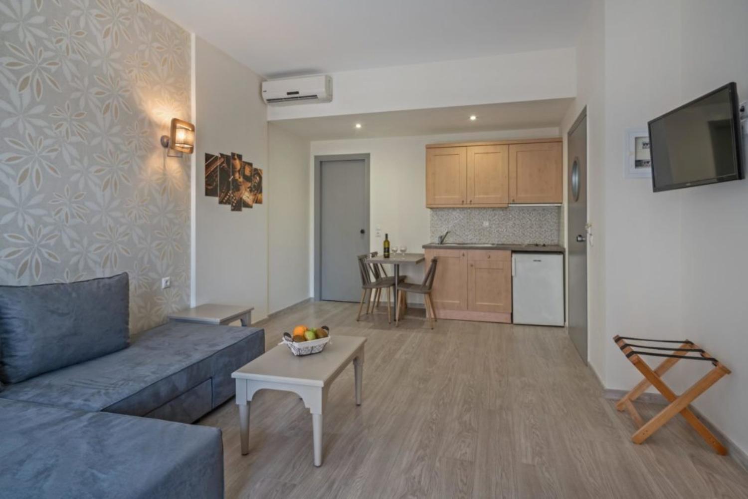 LEFKONIKO BEACH HOTEL