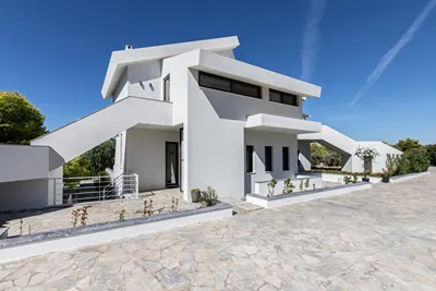 Ilios Villa