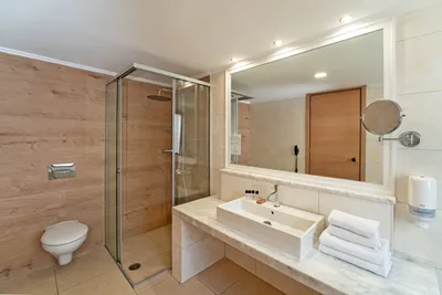 KRESTEN ROYAL EUPHORIA RESORT