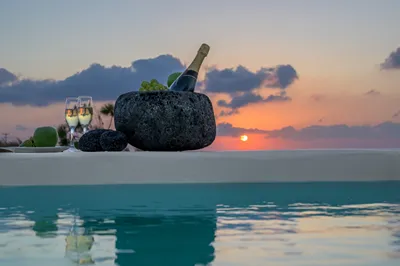 Santolia Art Suites Santorini