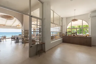 Kelly Beach Hotel