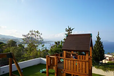 LINDOS MARE