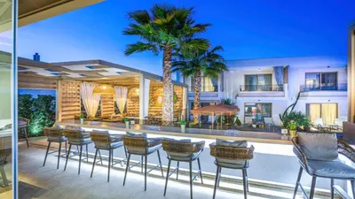 Pefki Deluxe Residences