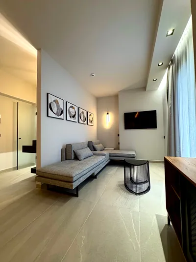 Bruskos Hotel & Suites
