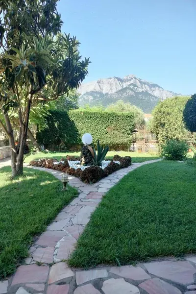 Anassa Studios