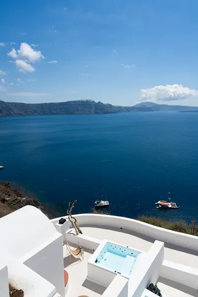 You and Me Suites Oia