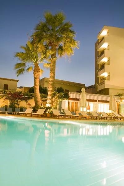 Best Western Plus Plaza Hotel