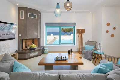 Almyriki Beach Villa Santorini