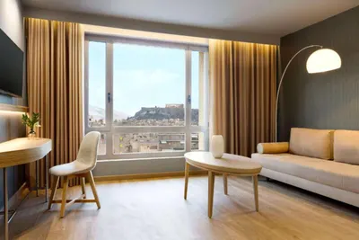 Zeus Wyndham Grand Athens