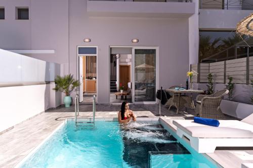 Delfina Art Resort Hotel