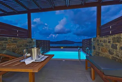 Royal Marmin Bay Boutique & Art Hotel