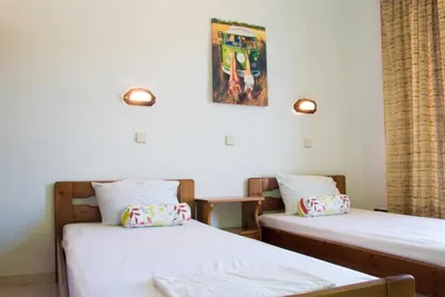 NIKOS BnB