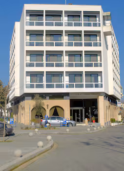 Alexandra Hotel