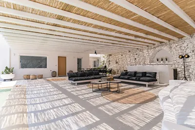 Villa Psarou _above Nammos