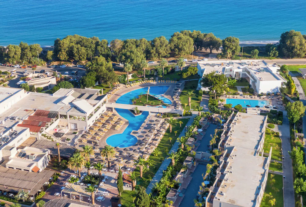 Akti Coast Club