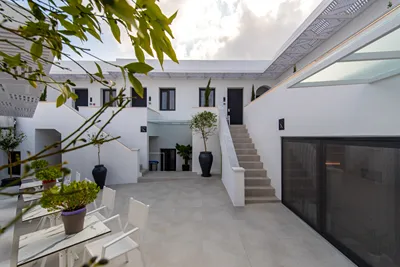 Central Boutique Hotel by Naoussa Hills