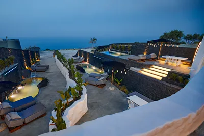 Theano Apartments Santorini