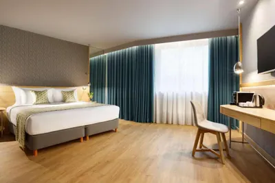 Zeus Wyndham Grand Athens
