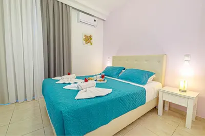 Palapart Gikas Studios and Suites