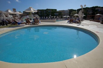 Bella Beach Hotel