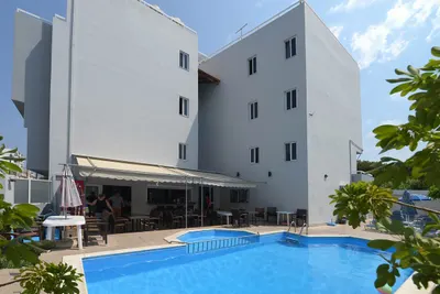 MAJESTIC HOTEL ADULTS ONLY