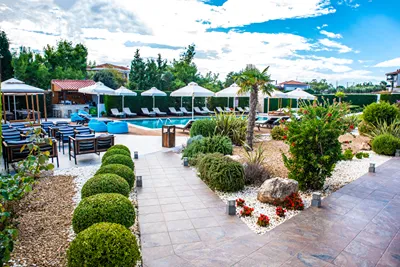Lagaria Hotel & Apartments****