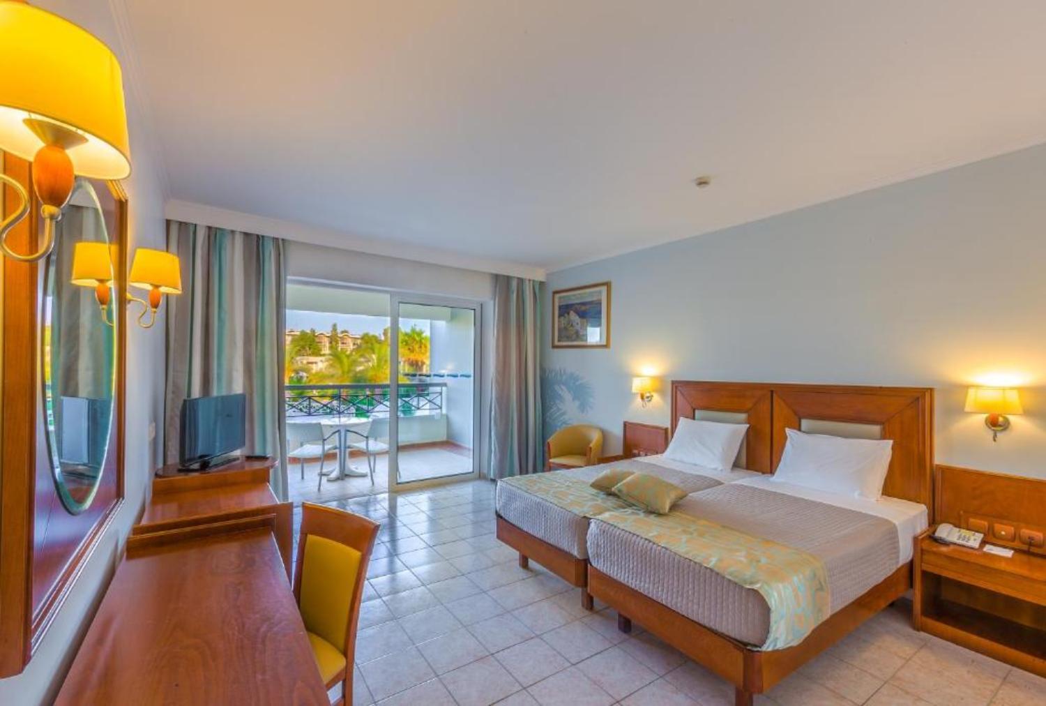 Kipriotis Maris Suites by Anayia All Inclusive Resorts