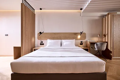 Cama Luxury Suites Kavouri