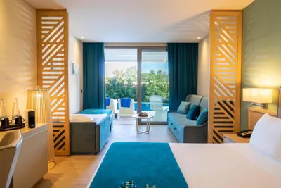 Almyros Beach Resort & Spa