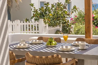 La Vea Suites Milos