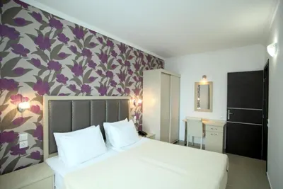 Naias Beach Hotel