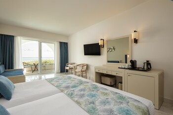 Vantaris Palace Hotel