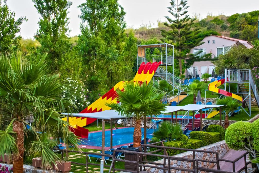 Galini Private Pool Suites with Sea View