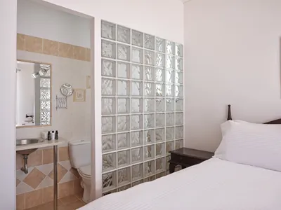 Evi's Voula Home