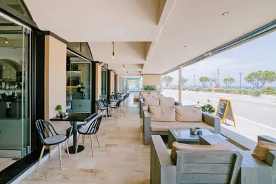 Zephyros Hotel