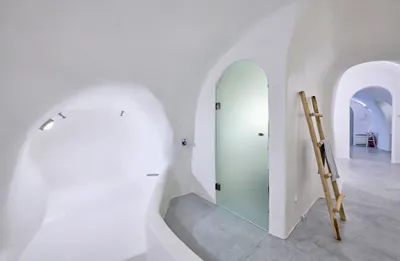 Cave Suite Oia