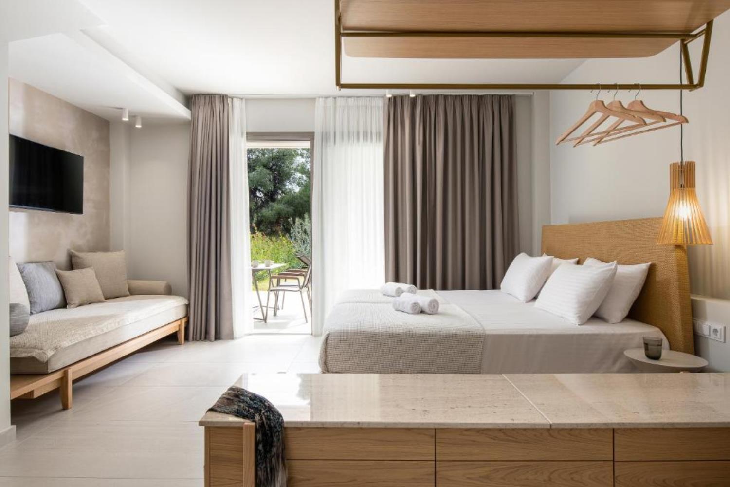 Philoxenia Hotel