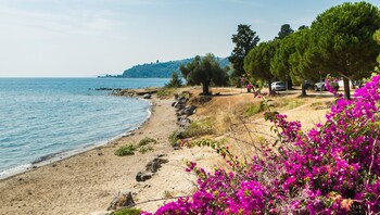 Xenios Loutra Village Beach Hotel