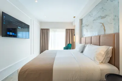 PHILIA CENTER SUITES