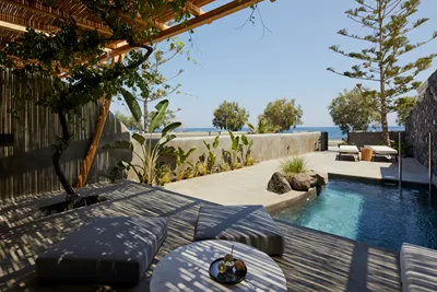 Oscar Beachfront Suites