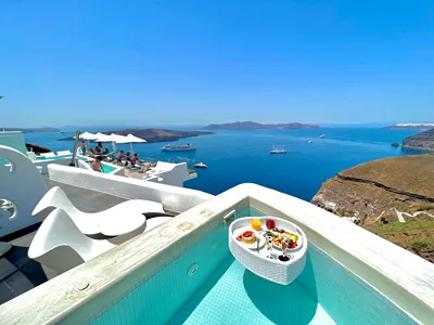 Athina Luxury Suites