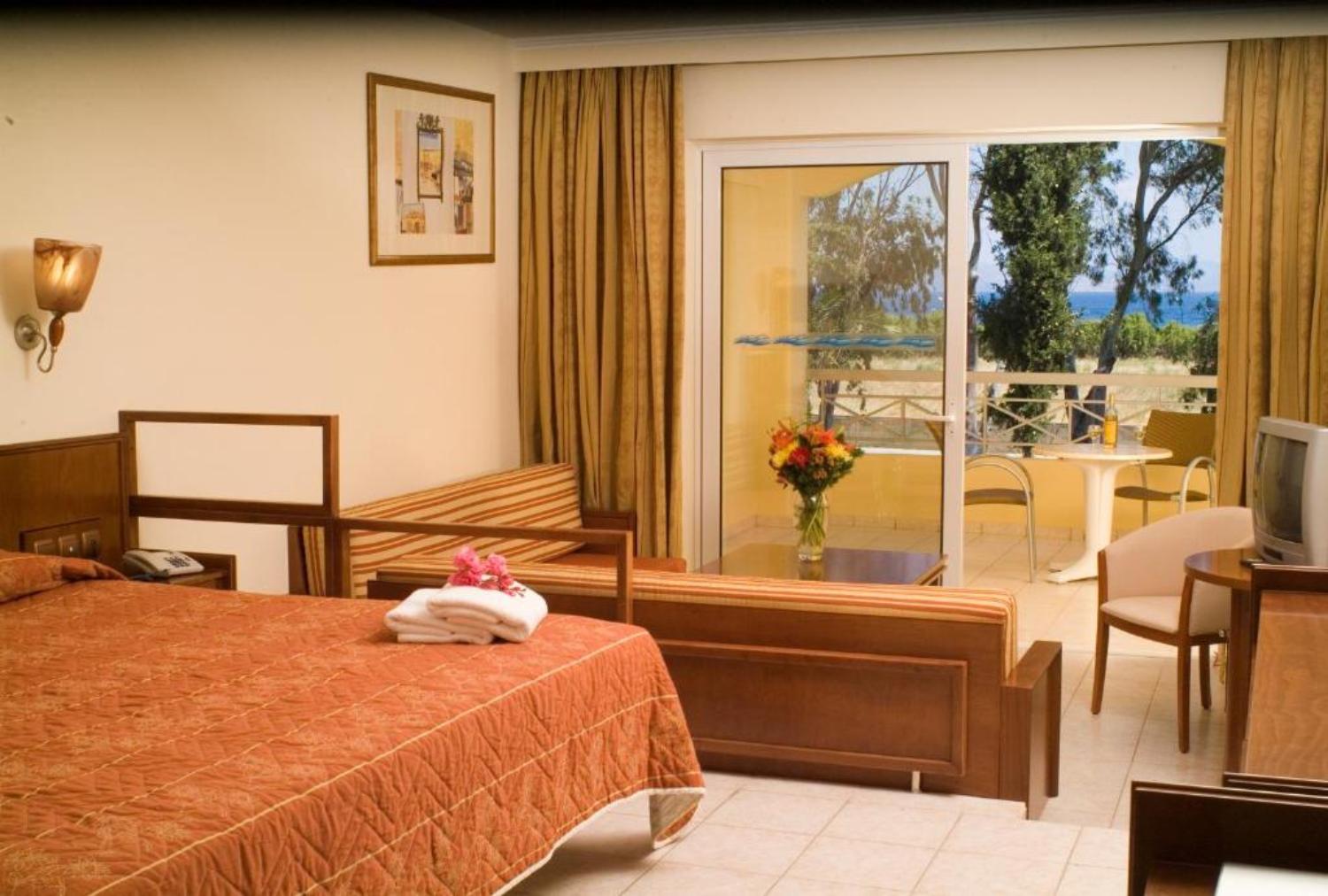 Kipriotis Maris Suites by Anayia All Inclusive Resorts