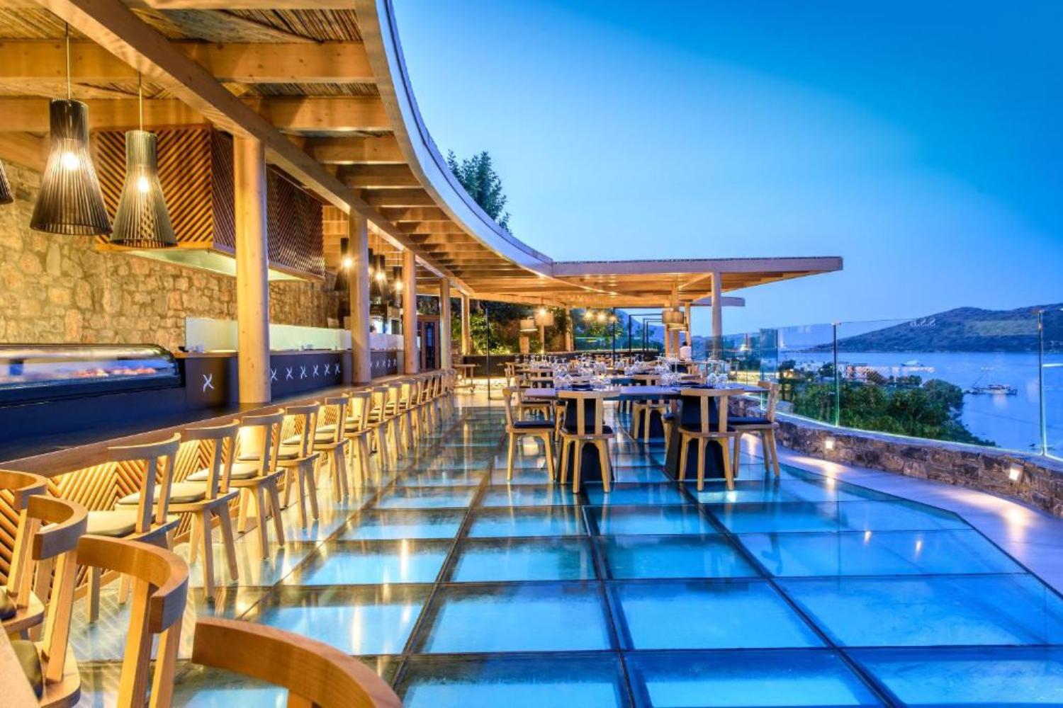 Royal Marmin Bay Boutique & Art Hotel